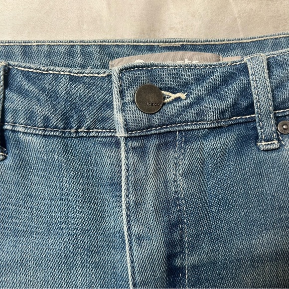 Tractr High Rise Weekender Shorts - Picture 4 of 11